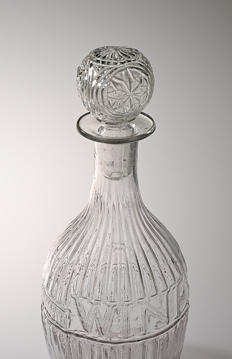 Decanter and Stopper Slider Image 4